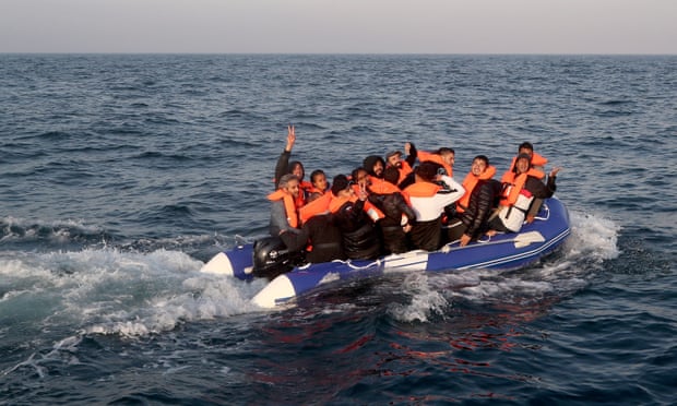 Eternul șah UE – Brexit, faza pe refugiați. Marea Britanie va primi o interdicție surpriză