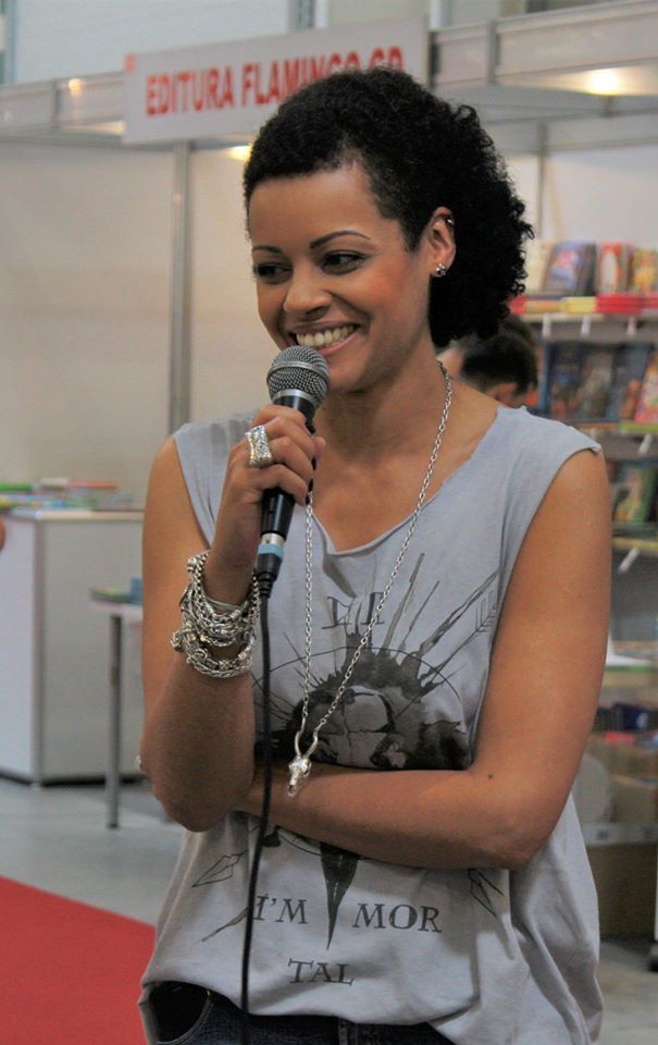 Evz.TV. „Dosare de presă”.  Laura Nureldin, un personaj literar revenit în casele românilor