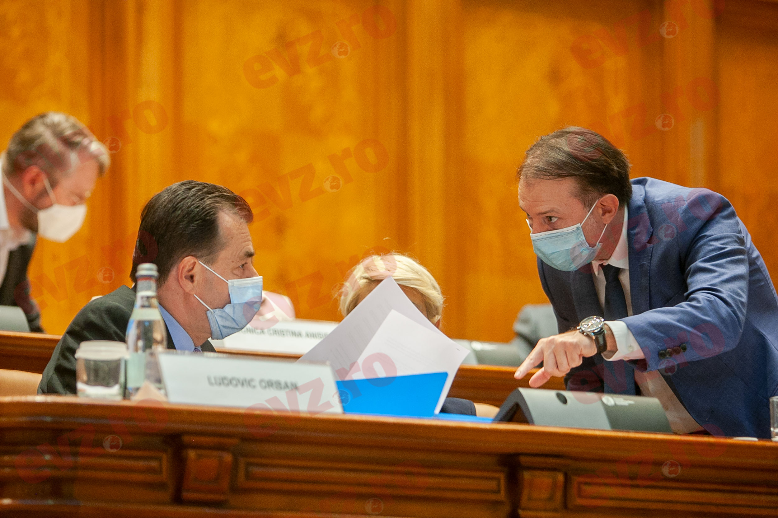 Noul an școlar, presărat cu dubii și frici. Orban: „Profesorii trebuie să se adapteze”