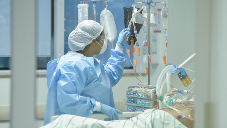 Alertă OMS. Tinerii, cei mai afectați de noul coronavirus. Anthony Fauci, semnal de alarmă la nivel mondial