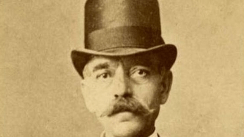 Costumul de ministru de Externe și ambasador al lui Vasile Alecsandri. Foto în articol