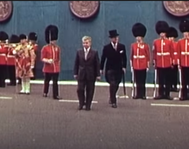 Ceauşescu şi Ordinul Jartierei, povestea care a făcut ocolul lumii. Video epocal