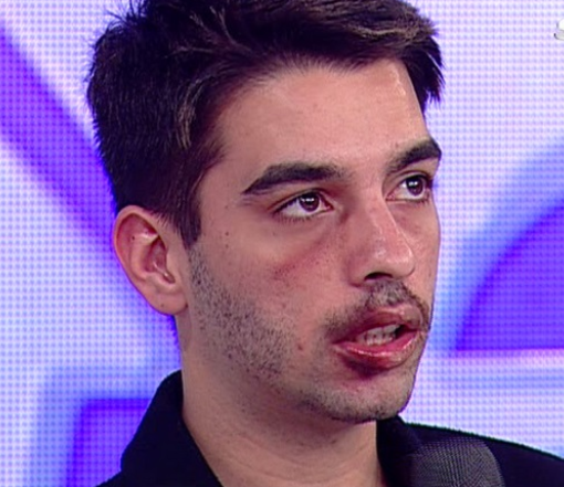 Bătut cu bestialitate, chiar de prietenul său. Fiul unui vedete din România a ajuns la spital