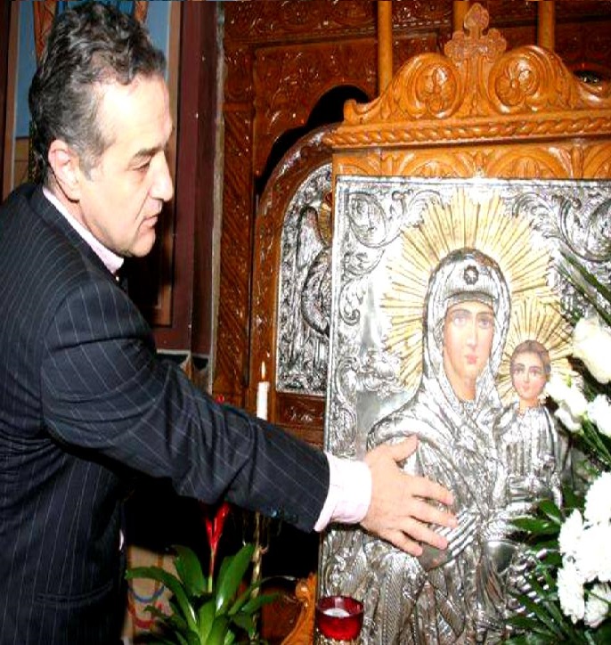 FCSB se apropie de faliment. Nici icoanele nu-l mai salvează pe Becali