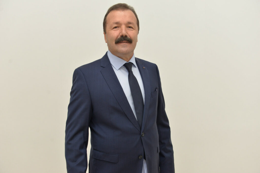 Mare agitație pe scena politică înaintea alegerilor. Lovituri sub centură și acuzații