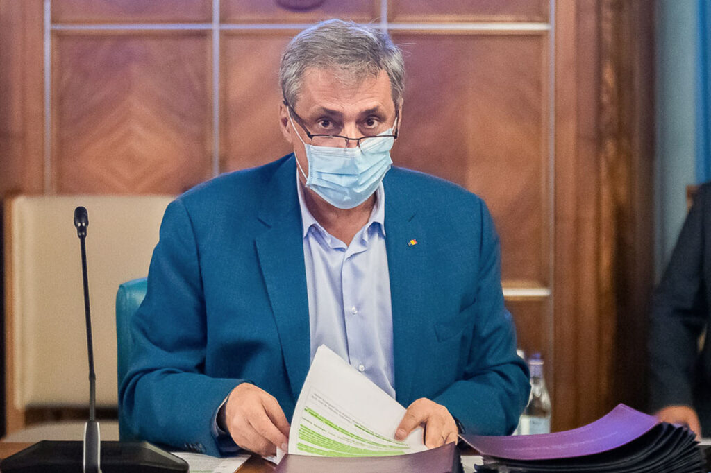 Exclusiv. Cine va conduce Poliția Română? Nume grele pe masa ministrului Vela