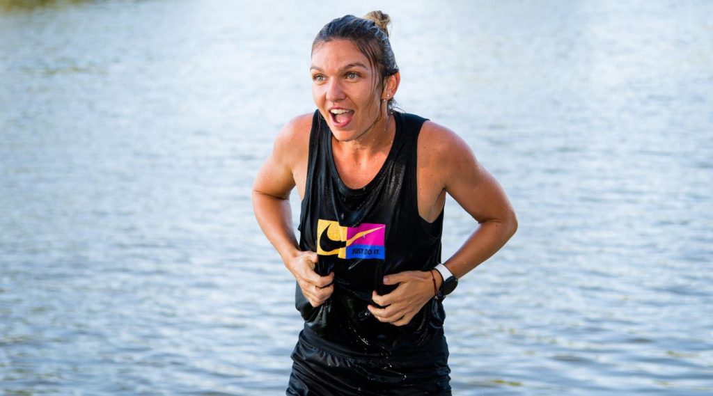 Uluitor. Cum celebrat Halep triumful de la Praga. A sărit în râu! FOTO