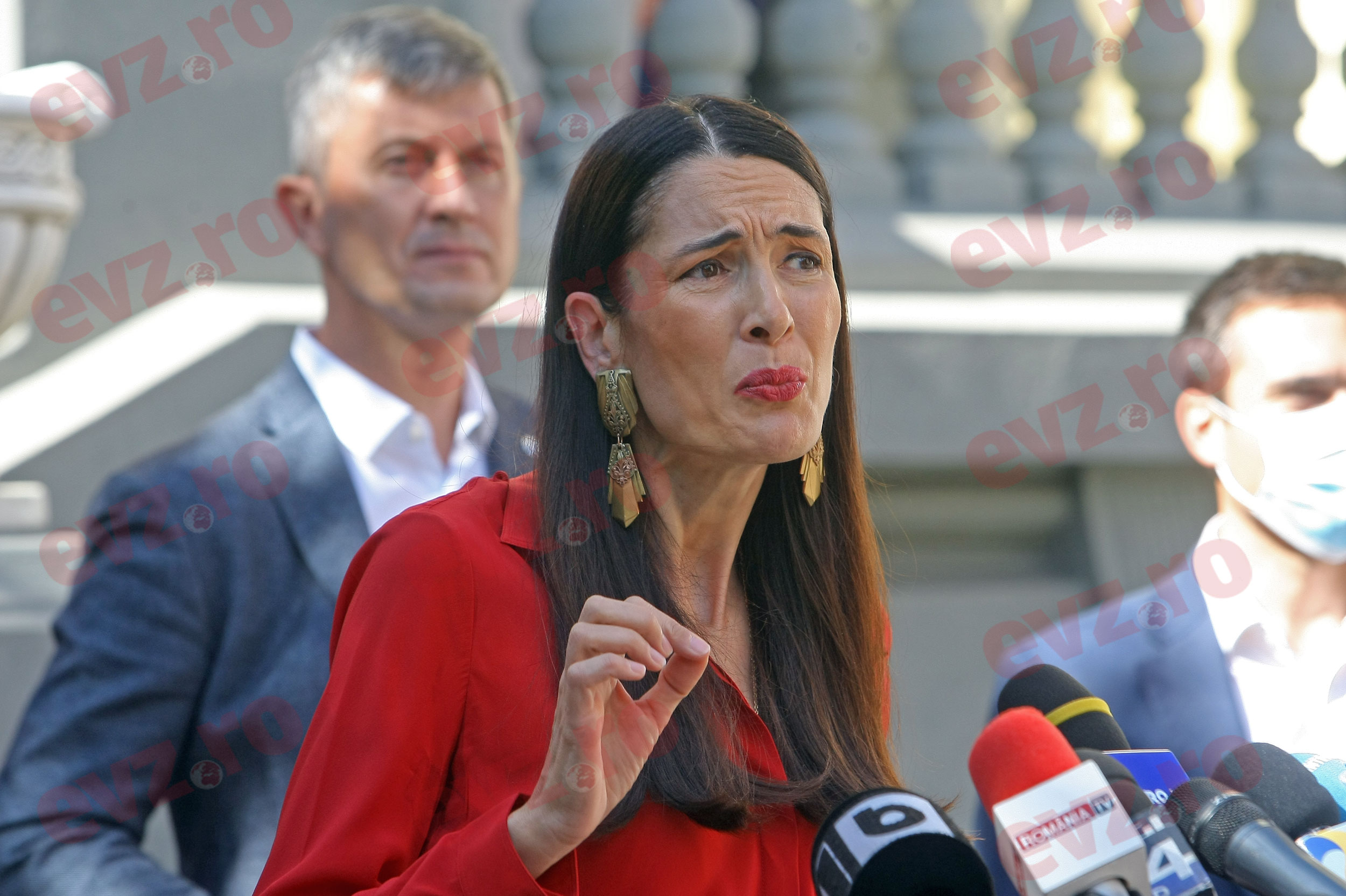 Marcel Ciolacu: Strângem rândurile, ne apropiem de 20.000 de semnături pentru demiterea lui Clotilde Armand