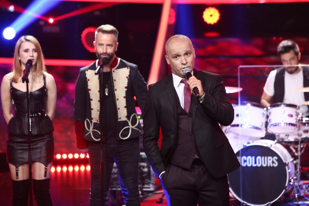 Un băiat care a pierdut la American Idol duce Antena 1 peste Pro TV. Rolul lui Tavi Clonda