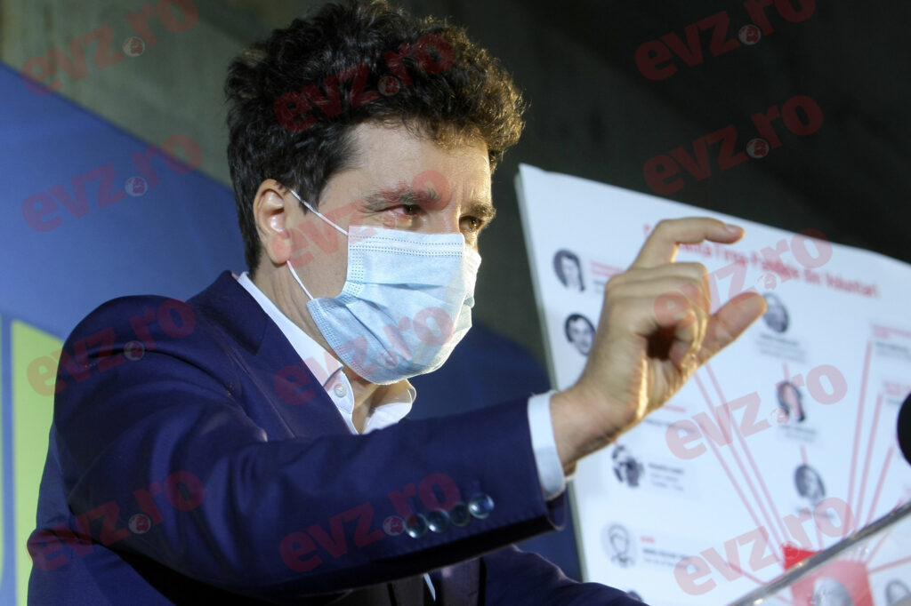 Nicușor Dan devoalează metodele prin care acționează mafia imobiliară. Atacă din trei părți
