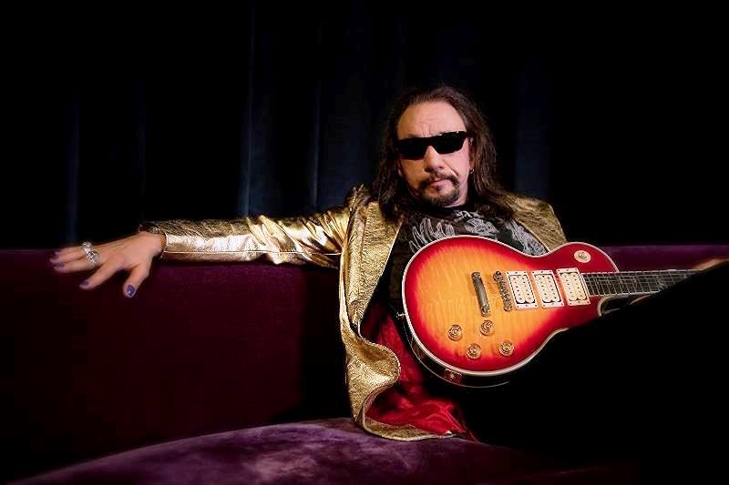 Viața „parfumată” de rockstar a lui Ace Frehley, chitaristul fenomenului Kiss