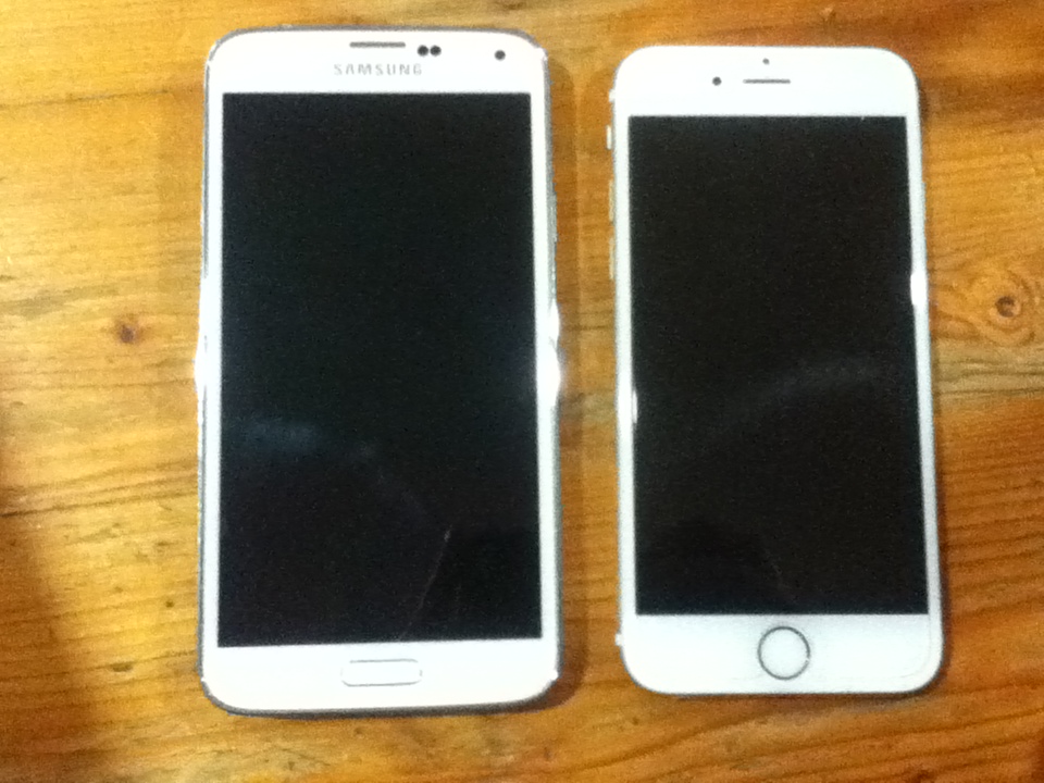 Apple vs. Samsung. O tehnologie de ultimă oră generează un nou război între giganţi