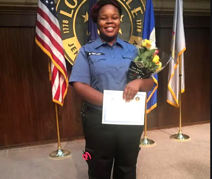 Momente dramatice în SUA. Protestatarii BLM au început să omoare polițiști! Sunt 2 victime