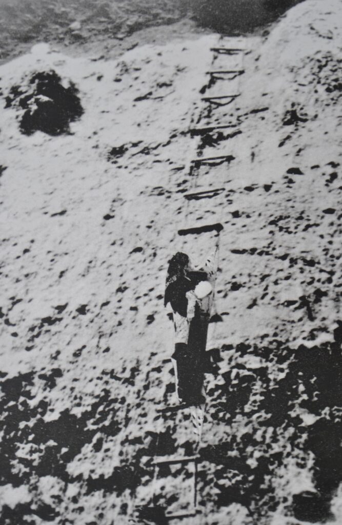 Maria Plop și fetița sa încap pe mâinile securiștilor