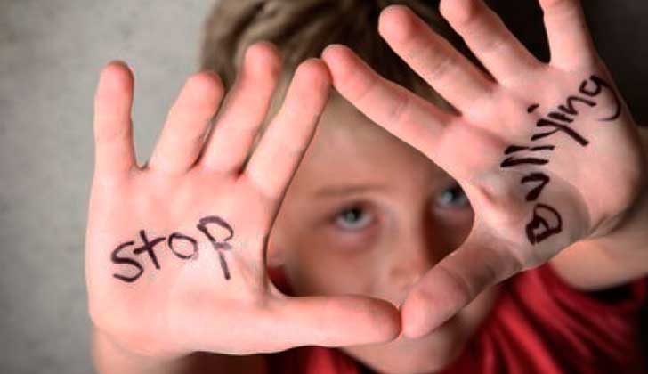 „Dosare de presă”- Nadia Tătaru: „Adulții nu vor să ia în seamă problema bullying-ului”