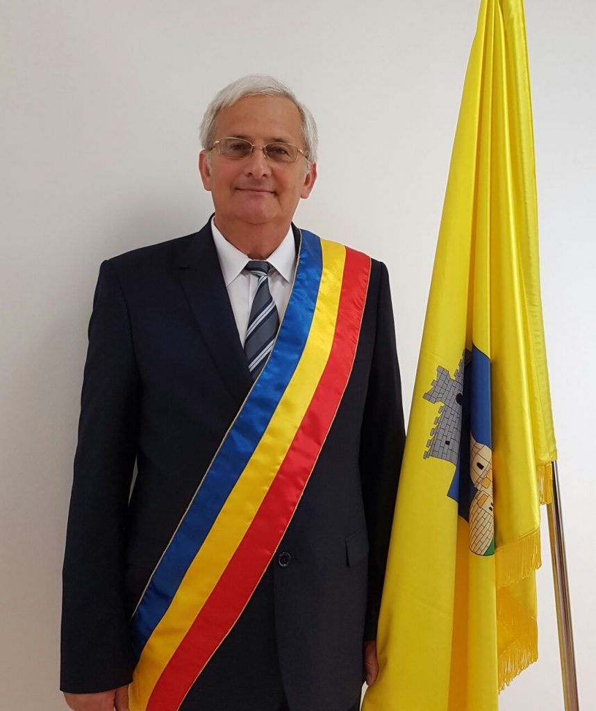 Primarul cu limbaj de mahala. Înregistrări halucinante. Video