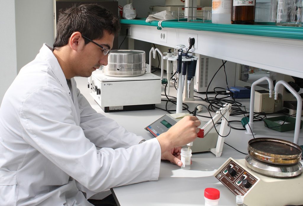 Cocktailul ce poate salva milioane de vieți! Tratamentul-minune al lui Trump, și în  România