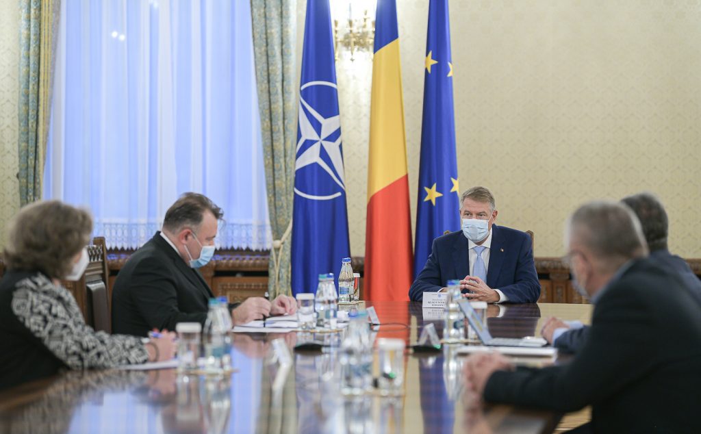 Anunț în toiul nopții! Ne luăm „Adio” de la cel mai așteptat moment al anului