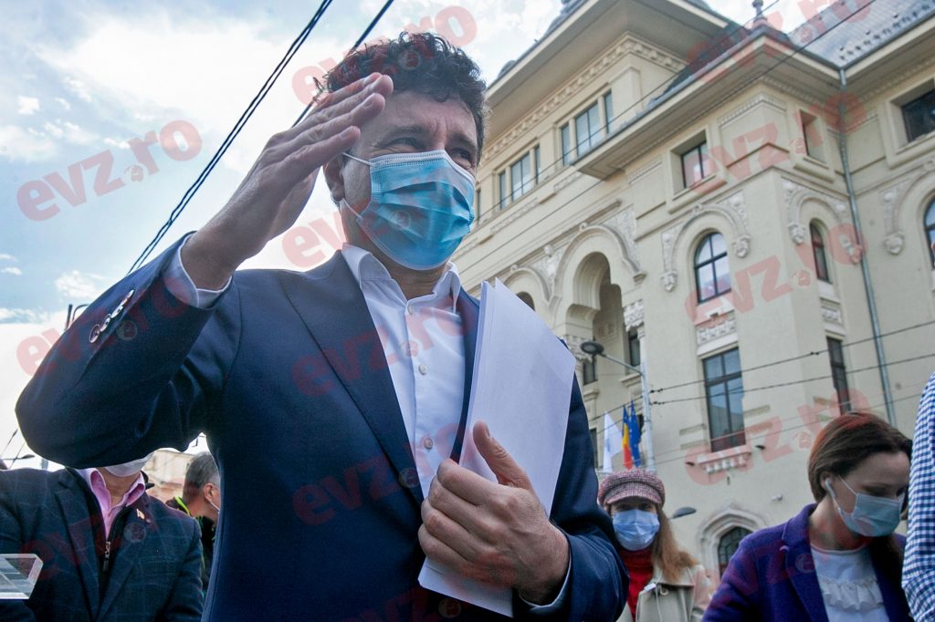 Nicușor Dan are probleme. Ce se întâmplă cu apa caldă și căldura