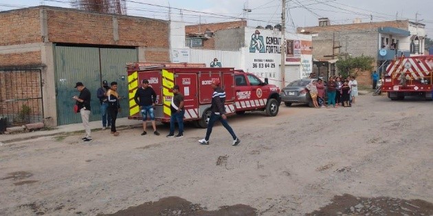 O fermă, luată cu asalt! Atacatorii, bindaţi cu arme de foc şi grenade, au omorât şase oameni