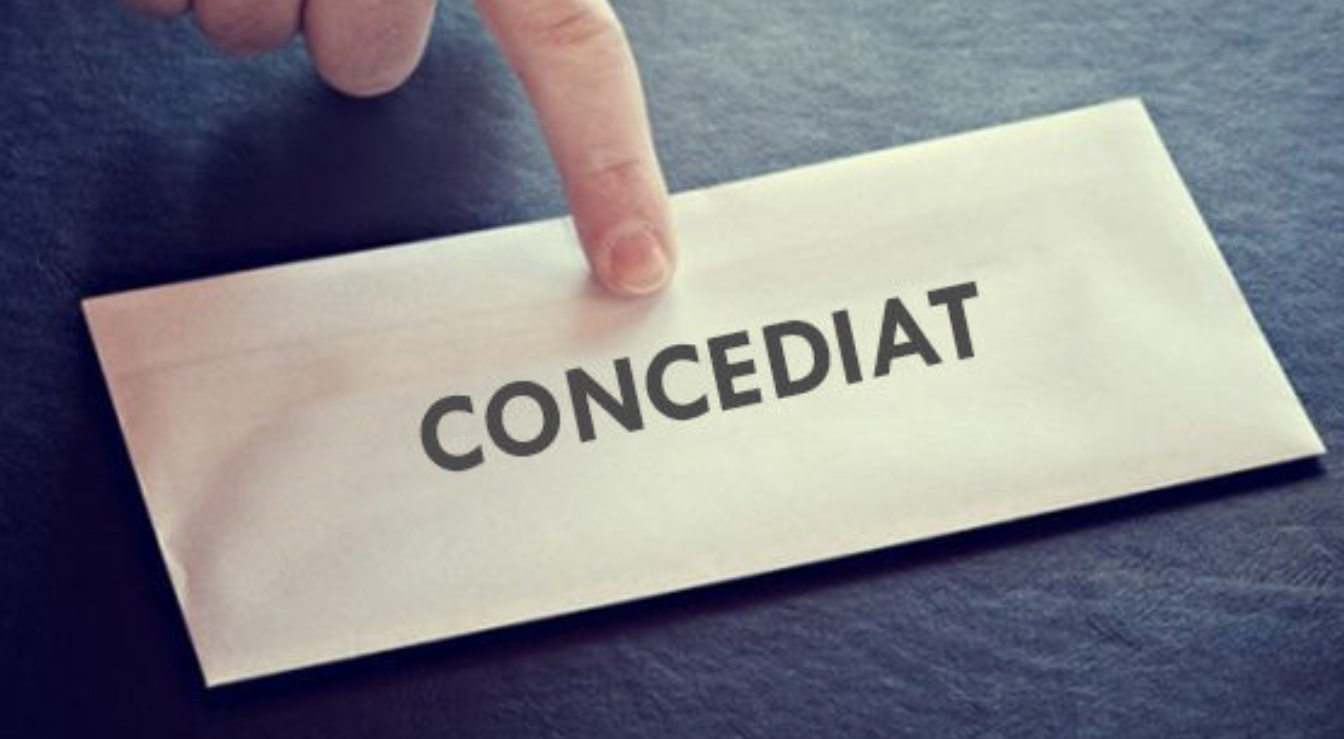 Decizie surprinzătoare a judecătorilor pentru o angajată care venea prea devreme la muncă