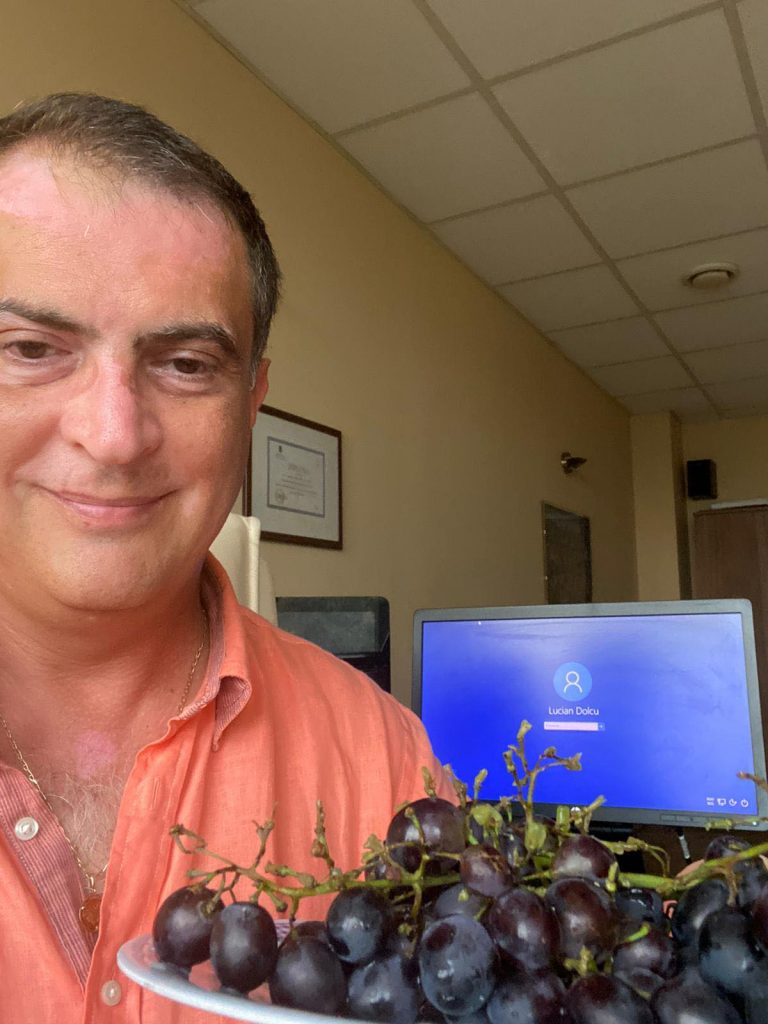 Procurorul DNA, acuzat cu probe scrise că îi făcea avansuri și o hărţuia pe o femeie însărcinată