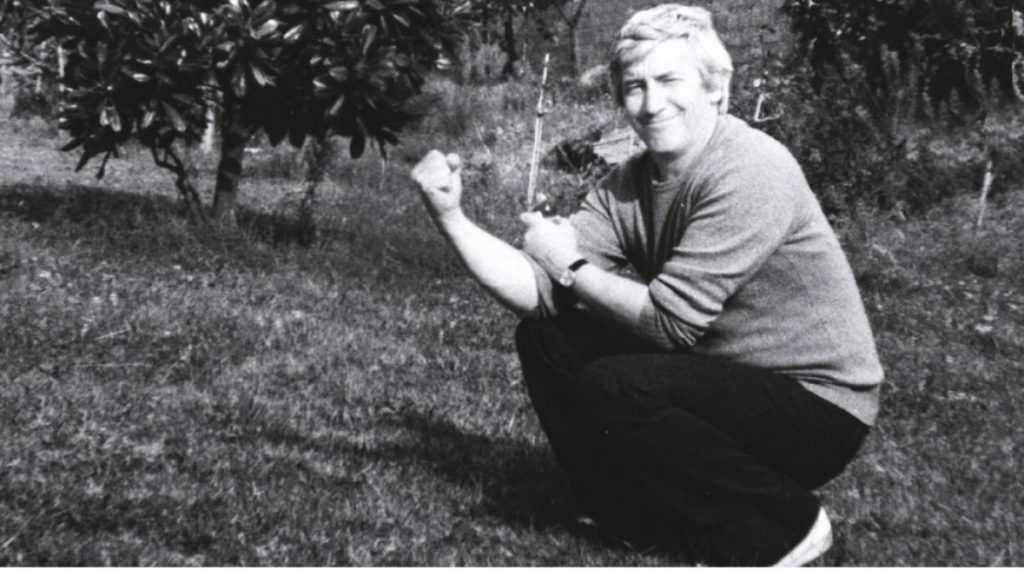 Liderii Partidului Comunist comandă asasinarea celui din cauza căruia nu se mai uitau la televizor