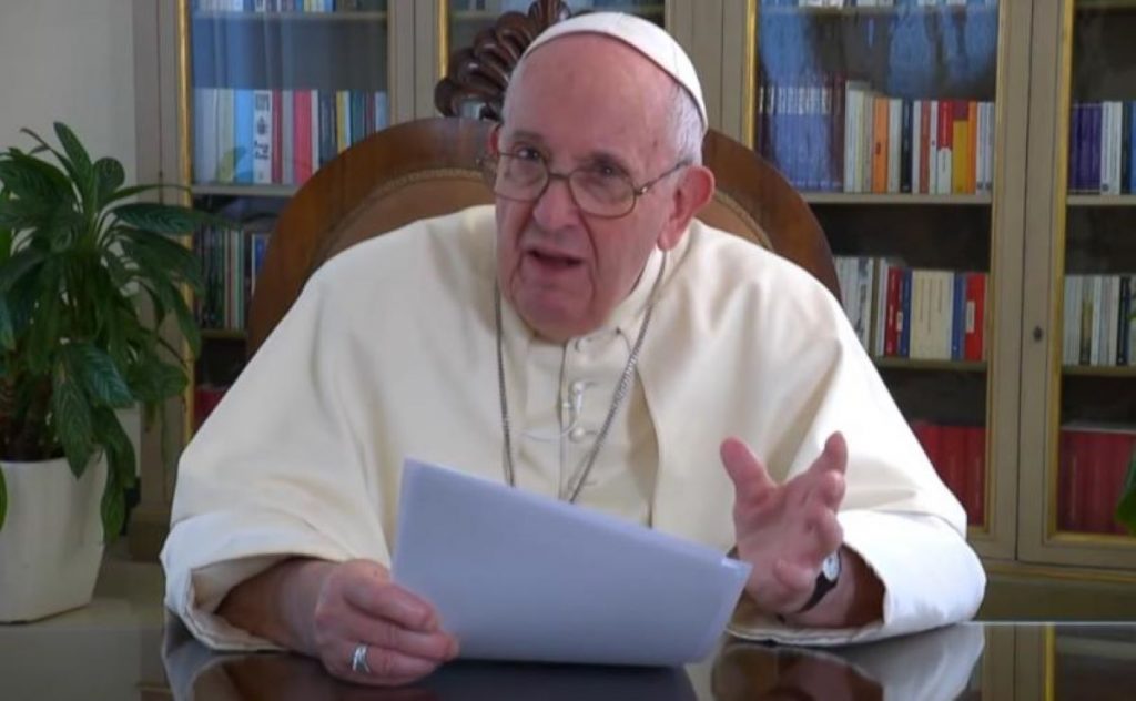 Papa Francisc a lansat un Manifest Verde fără Dumnezeu