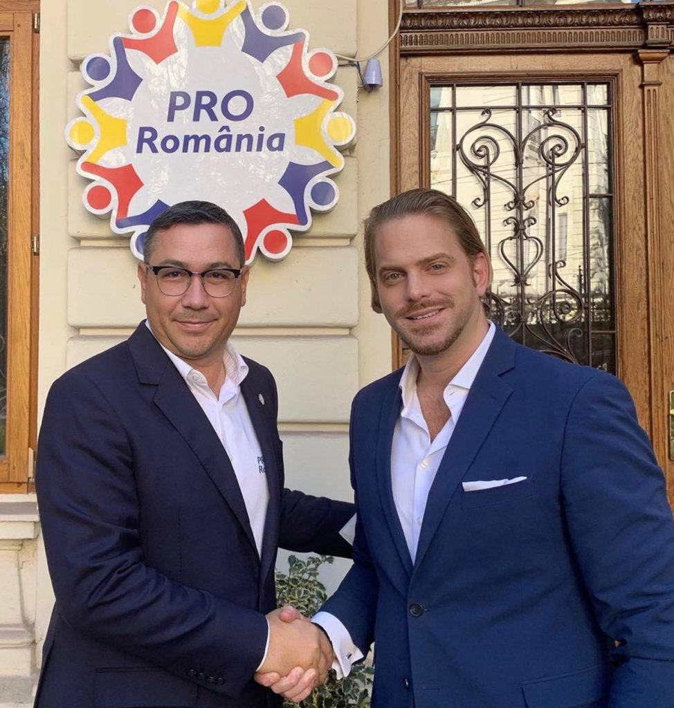 Victor Ponta a făcut fuziunea cu un celebru personaj. Va deveni și tată!