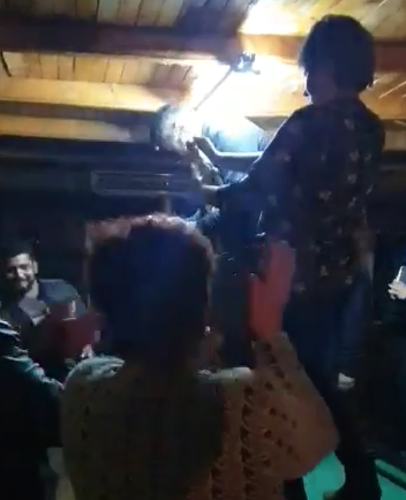 Isprava PSD. Primărița realeasă, show pe masa de biliard. Video viral