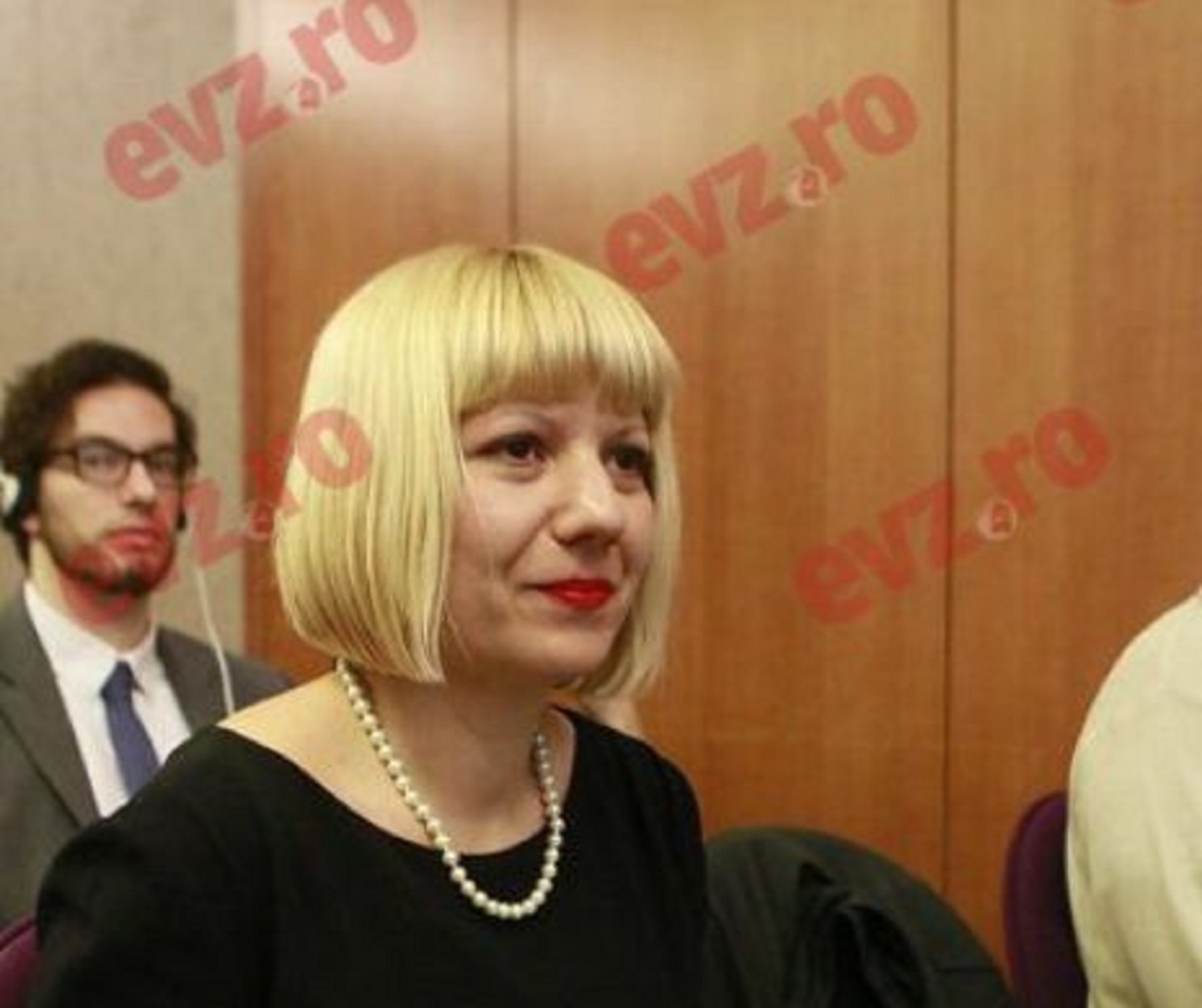 De la „respinsă” cu cea mai mică notă la „promovată”. Cum a ajuns Camelia Bogdan judecător la Tribunalul București