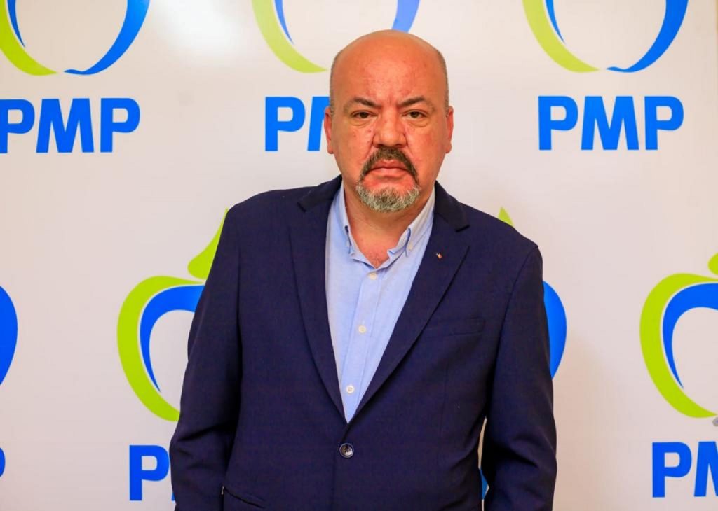 De ce nu au jurat cu mâna pe Biblie?! „Este un manifest politic”. Dezvăluiri grele