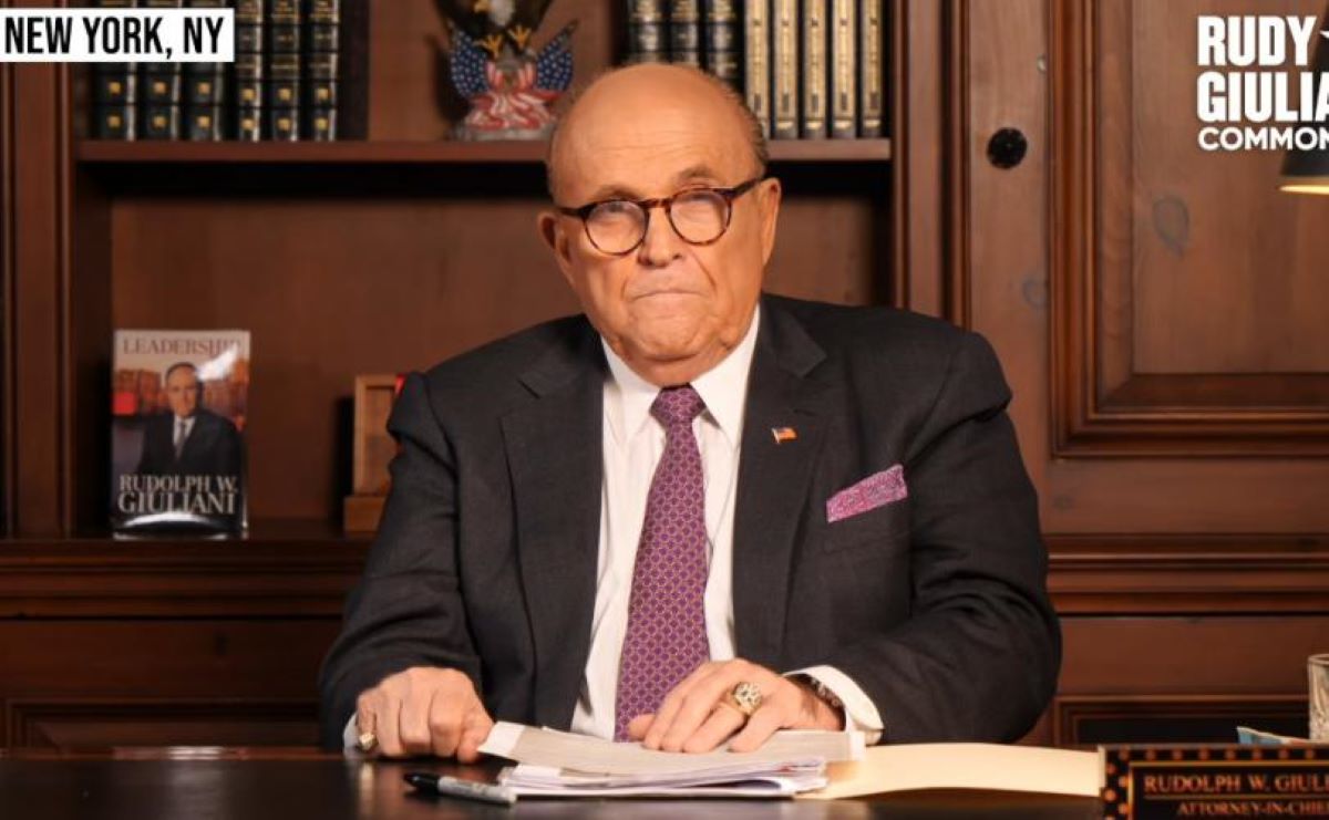 Rudy Giuliani, fost primar în New York pe 11 septembrie 2001 și un apropiat al lui Trump, în stare critică la spital