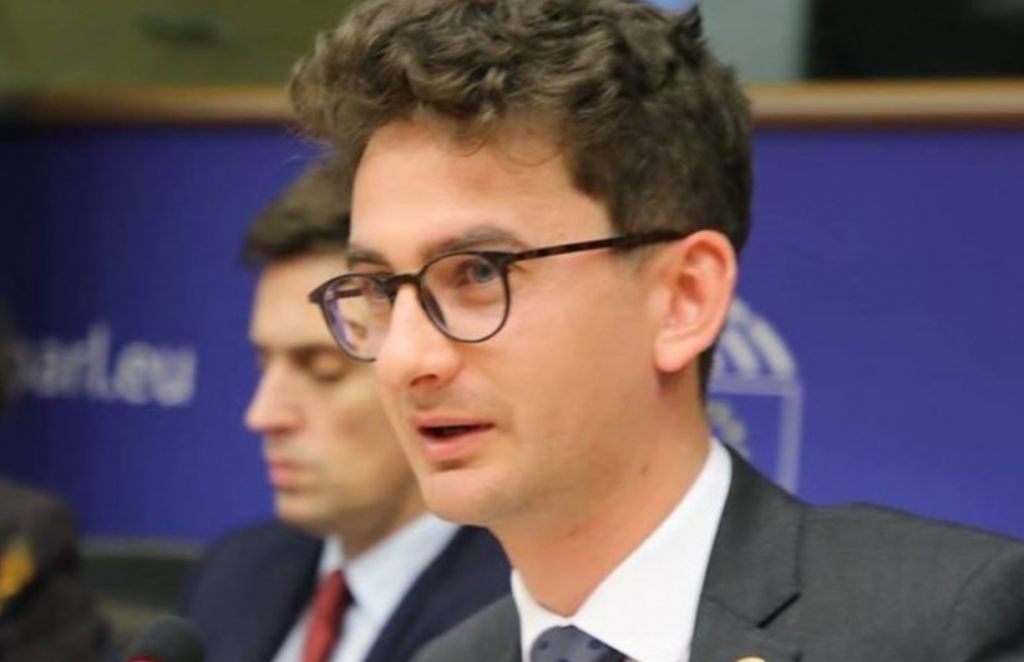 Un deputat USR a pus Poliția pe jar. Urmărire ca în filme pe străzile din Neamț