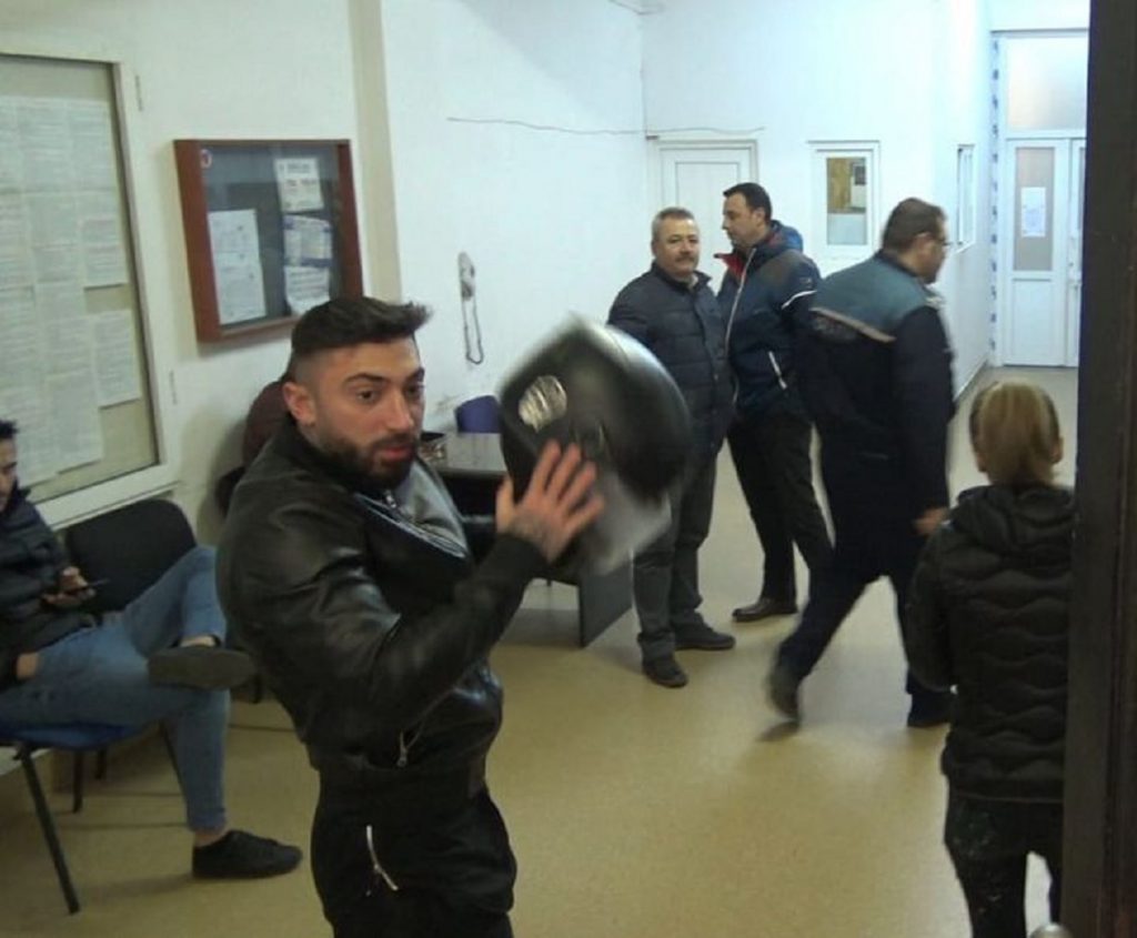 E iureș în lumea interlopă! Dușmanul de moarte al lui „Bebino” și o ședință de judecată în miez de noapte