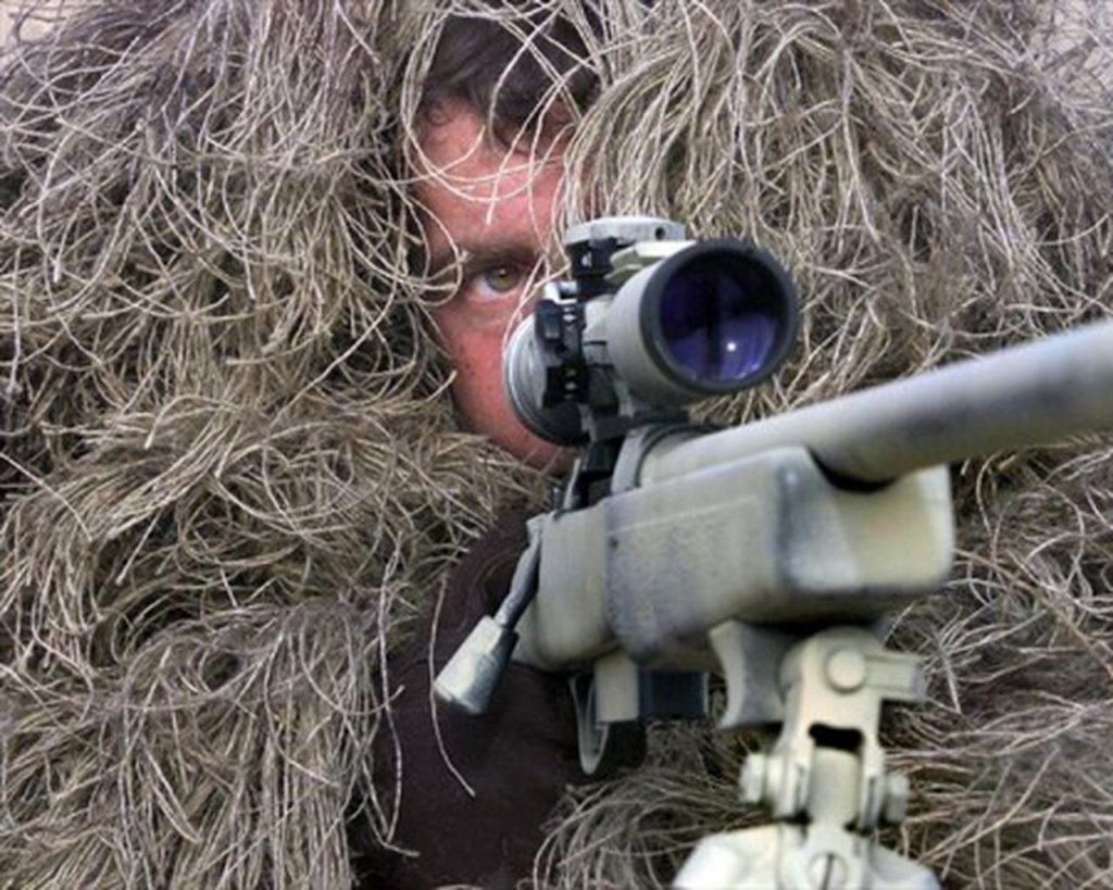 Putea să-i zboare creierii președintelui. Un lunetist trăiește povestea vieții