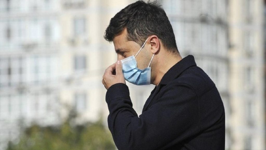 Încă un preşedinte de Stat lovit de COVID-19. A vrut să se infecteze?