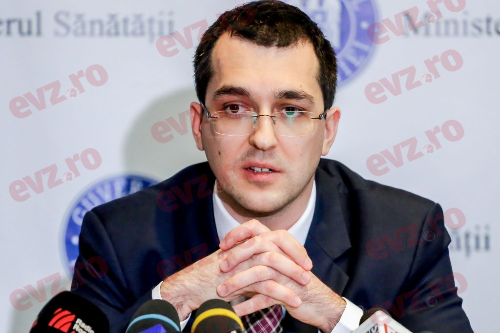 Vlad Voiculescu, în doliu! În mai puţin de o lună şi-a pierdut ambele bunici: „Nenorocitul de virus”