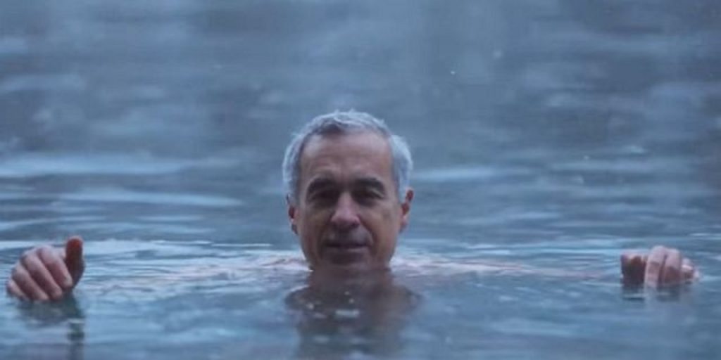 Cum se poate submina o democrație? Tacticile digitale vs. campaniile politice tradiționale