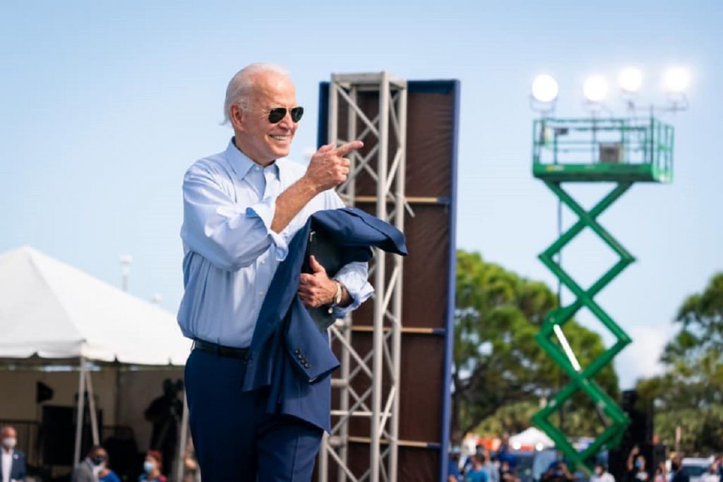 Joe Biden, sărbătorit de staruri americane! Ce i-au pregătit vedetele de la Hollywood