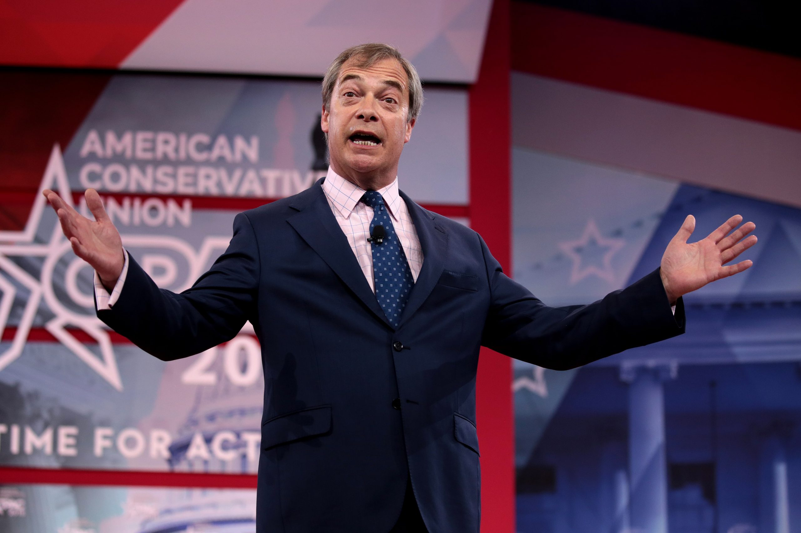 Nigel Farage, confruntat cu noi obstacole politice în cursa pentru Downing Street