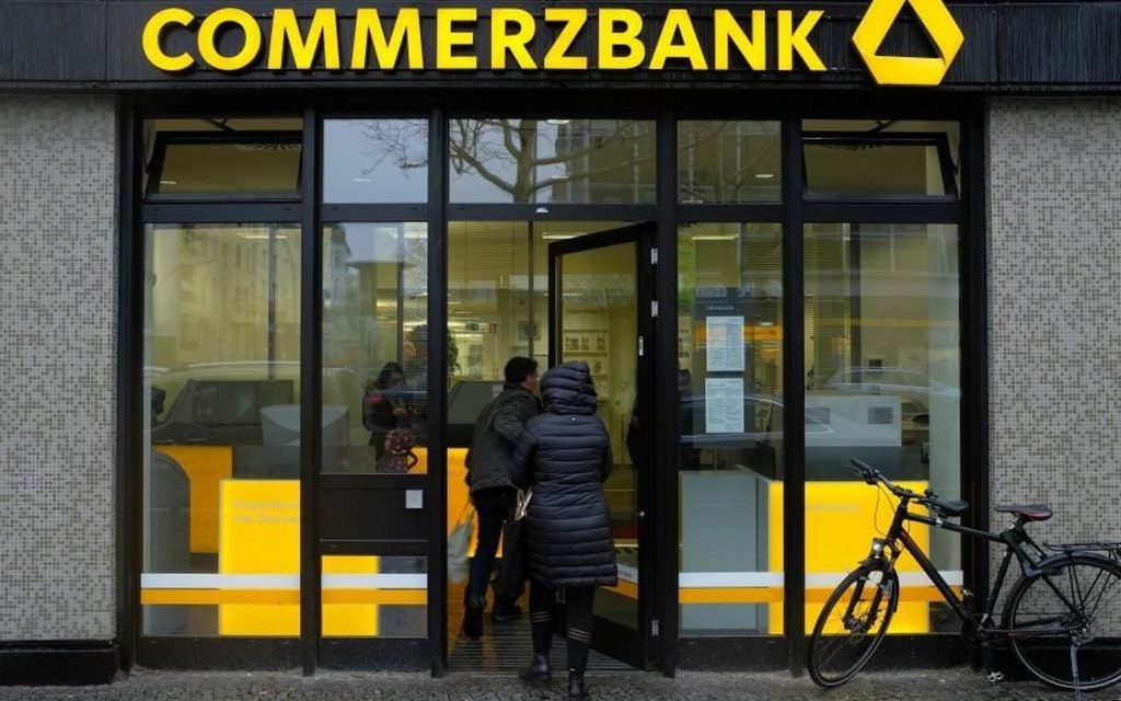 Merkel, s-au terminat banii? A doua bancă germană, disponibilizări masive