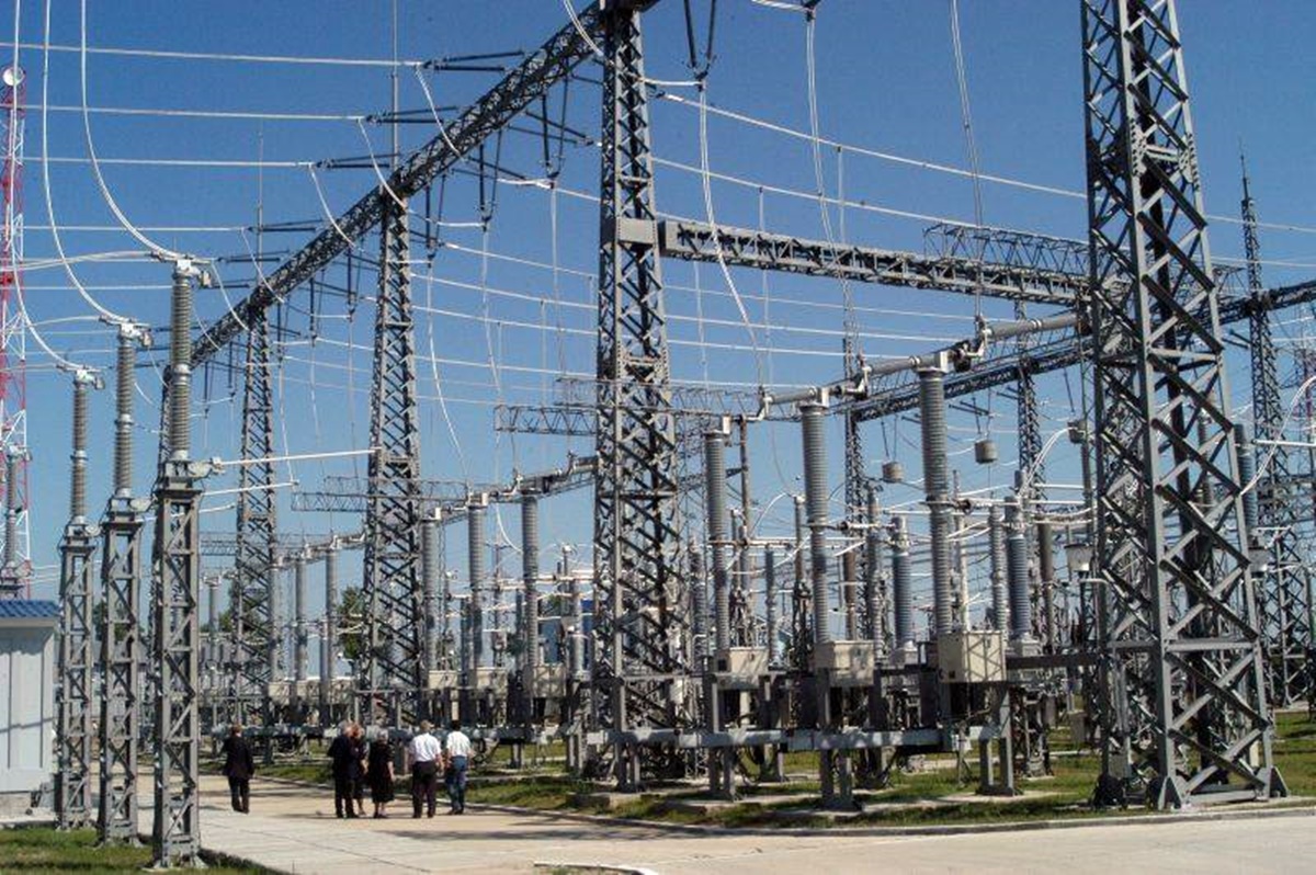 Transelectrica dă asigurări privind rețeaua electrică. Ce se întâmplă cu riscul unei avarii majore pe fondul secetei