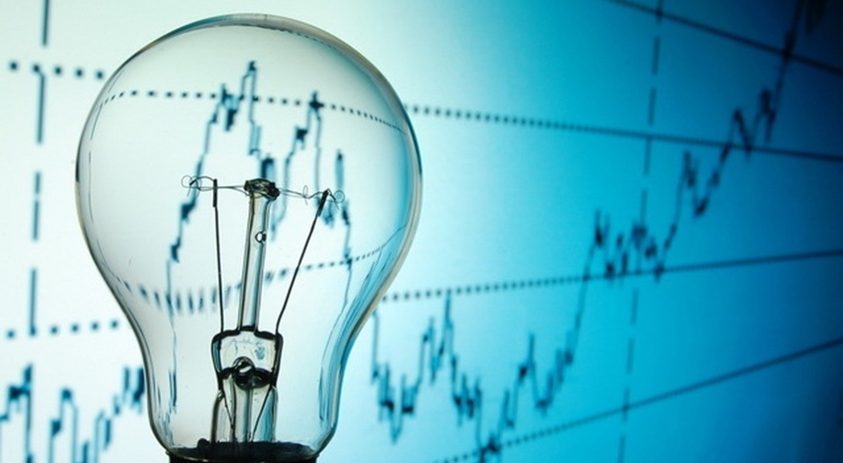 ANRE schimbă regulile jocului în energie. Garanții de patru ori mai mari pentru racordare și măsuri dure împotriva proiectelor speculative
