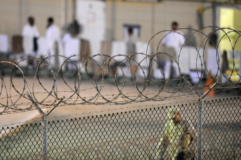 Trump vrea să folosească Guantanamo pentru migranții ilegali