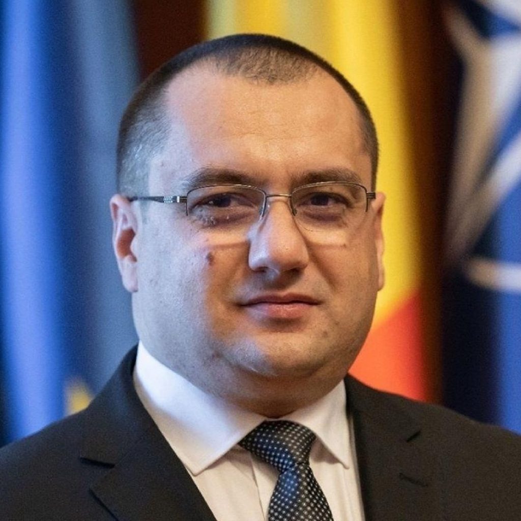 Cristian Teherș, răspuns dur pentru Frans Timmermans, după ce UE a cerut României să închidă minele