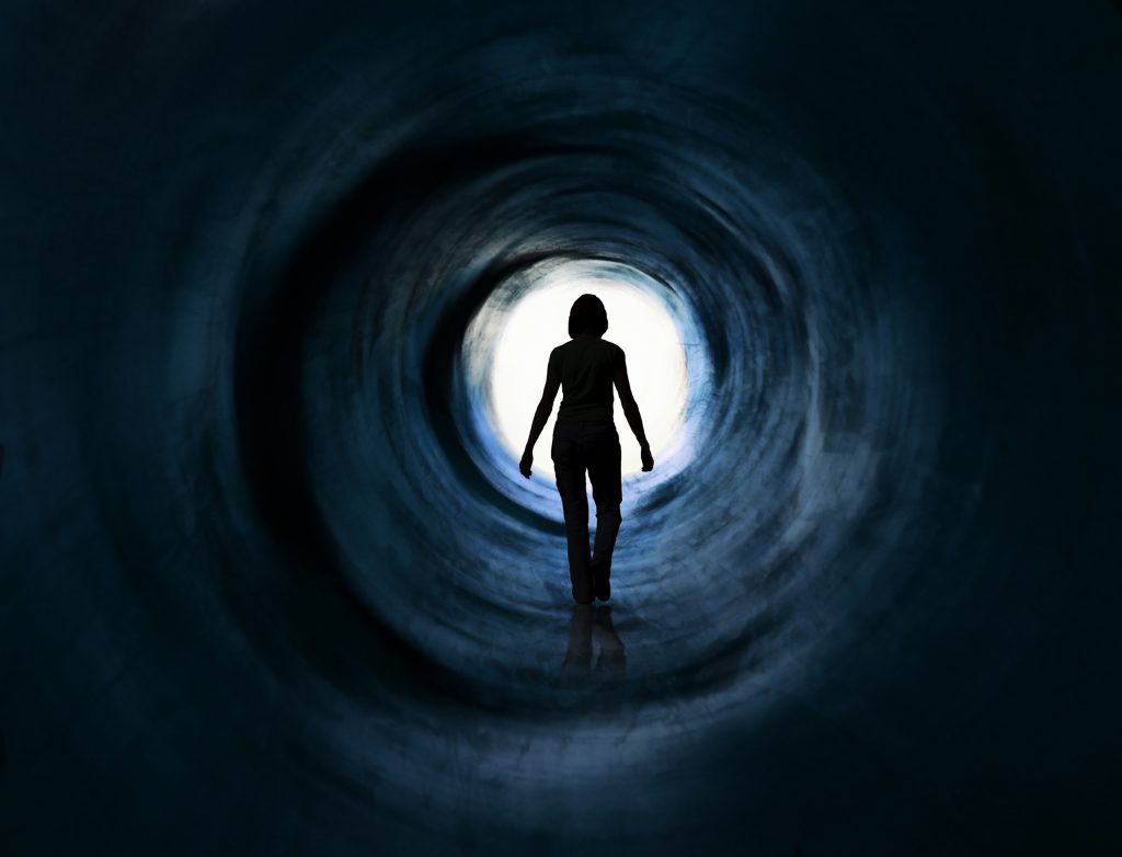 Povestea unei femei din Suedia. După un accident grav, îngerii i-au arătat chipul celui care avea să-i devină soț