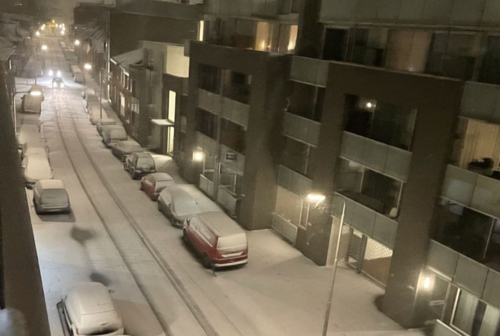 Olanda va fi îngropată sub zăpadă. Este cod roșu în Țările de Jos, înaintea furtunii Darcy