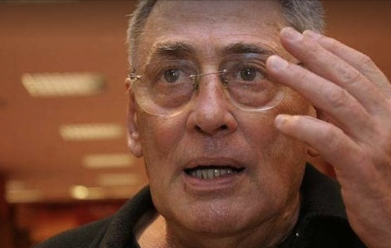 Cine a lipsit de la înmormântarea lui Moculescu. I-a lansat în muzică, dar degeaba