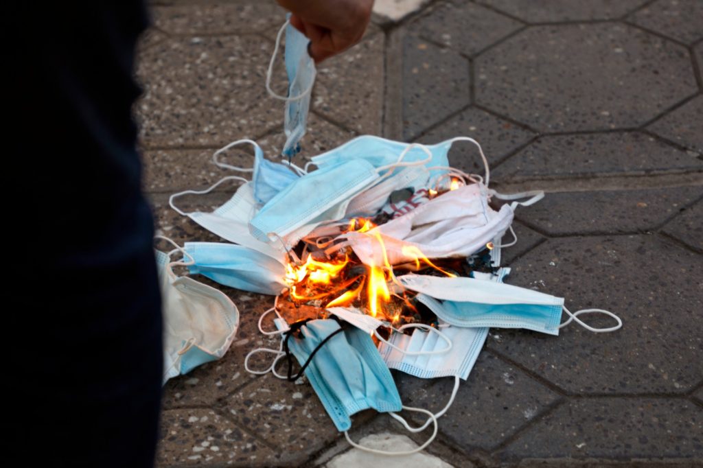 ContrapunctEVZ. Carantinare și disperare. Va fi obligatorie vaccinarea?